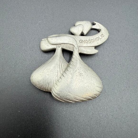 Spoontiques Chocoholic Pin Art Brooch Pin Silver Tone - Picture 1 of 6
